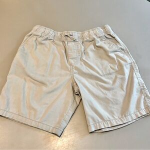 Kids Wonder Nation Cream shorts 
Elastic waist- pockets
10/12 Lg -Husky